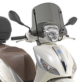 5612S GIVI Cupolino Fumé + Attacchi per Piaggio Medley 125 2016 2017 - LGMoto SRL